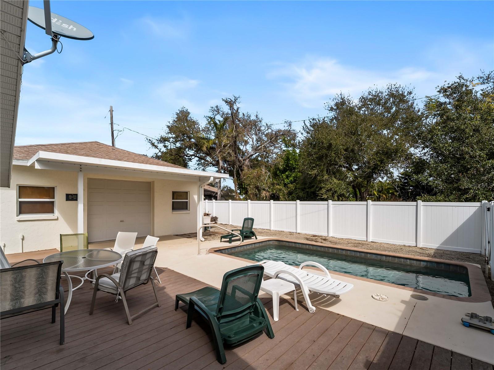 896 S VENICE BLVD — photo 52