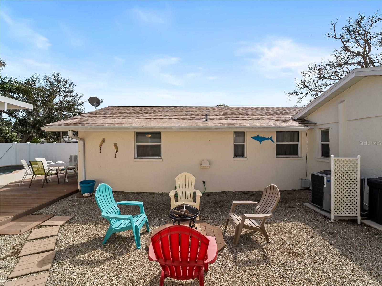 896 S VENICE BLVD — photo 45