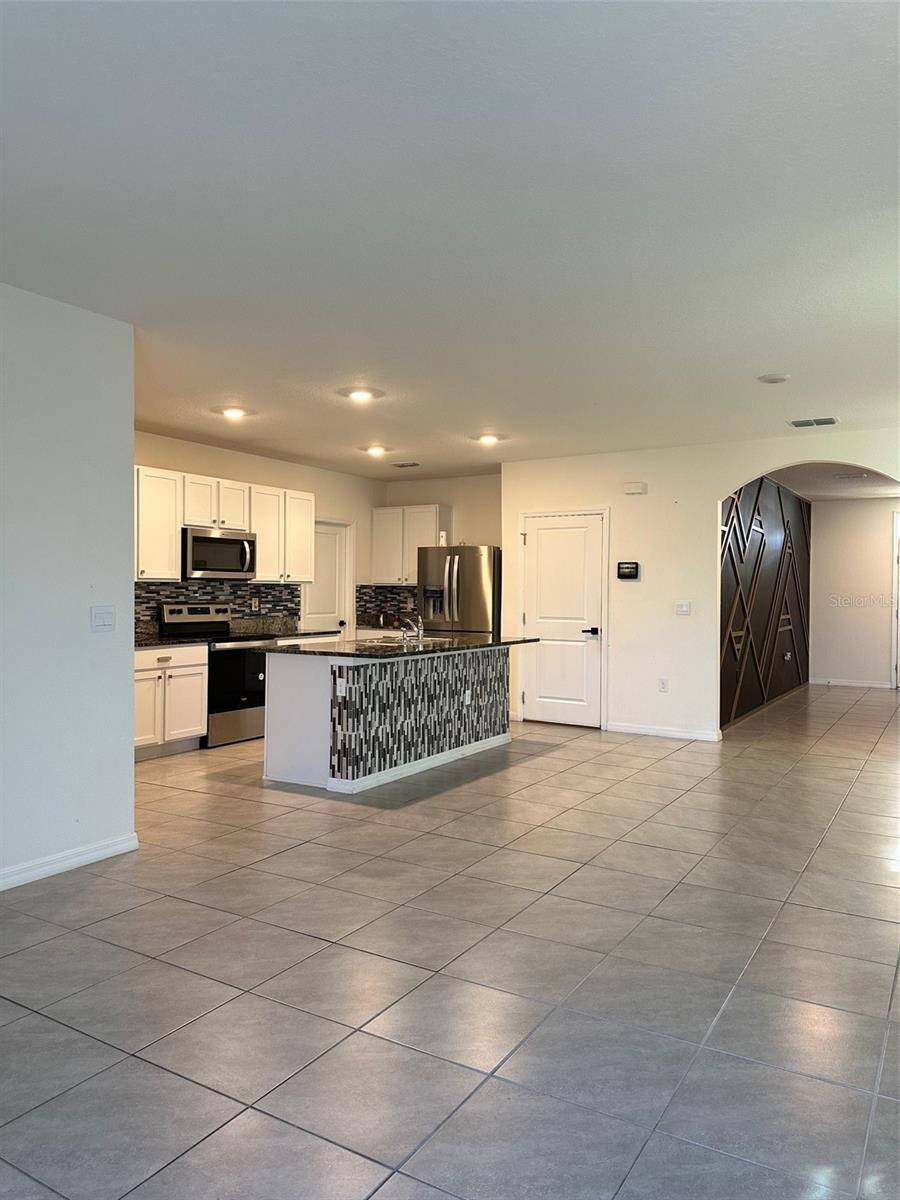 5703 HOLLINGWORTH TRL — photo 6