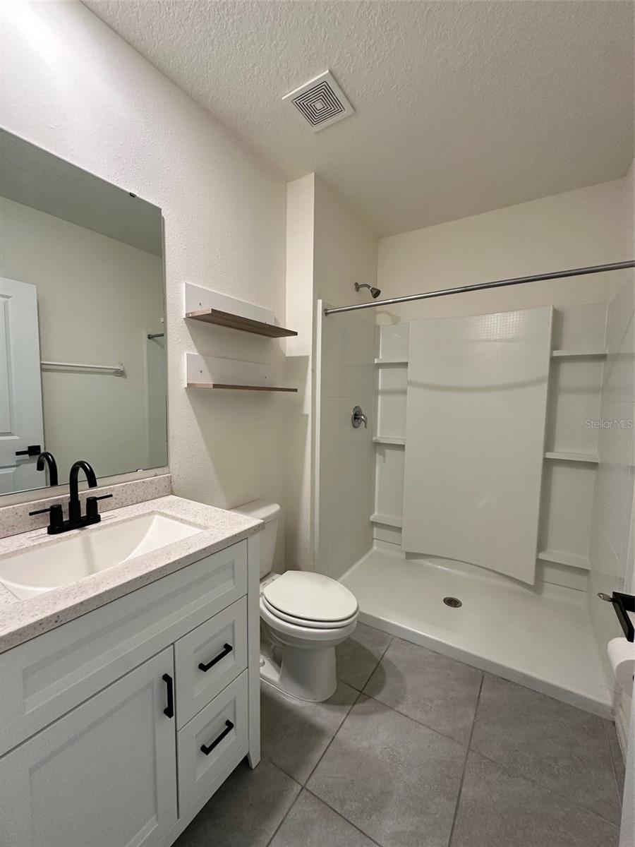 5703 HOLLINGWORTH TRL — photo 5