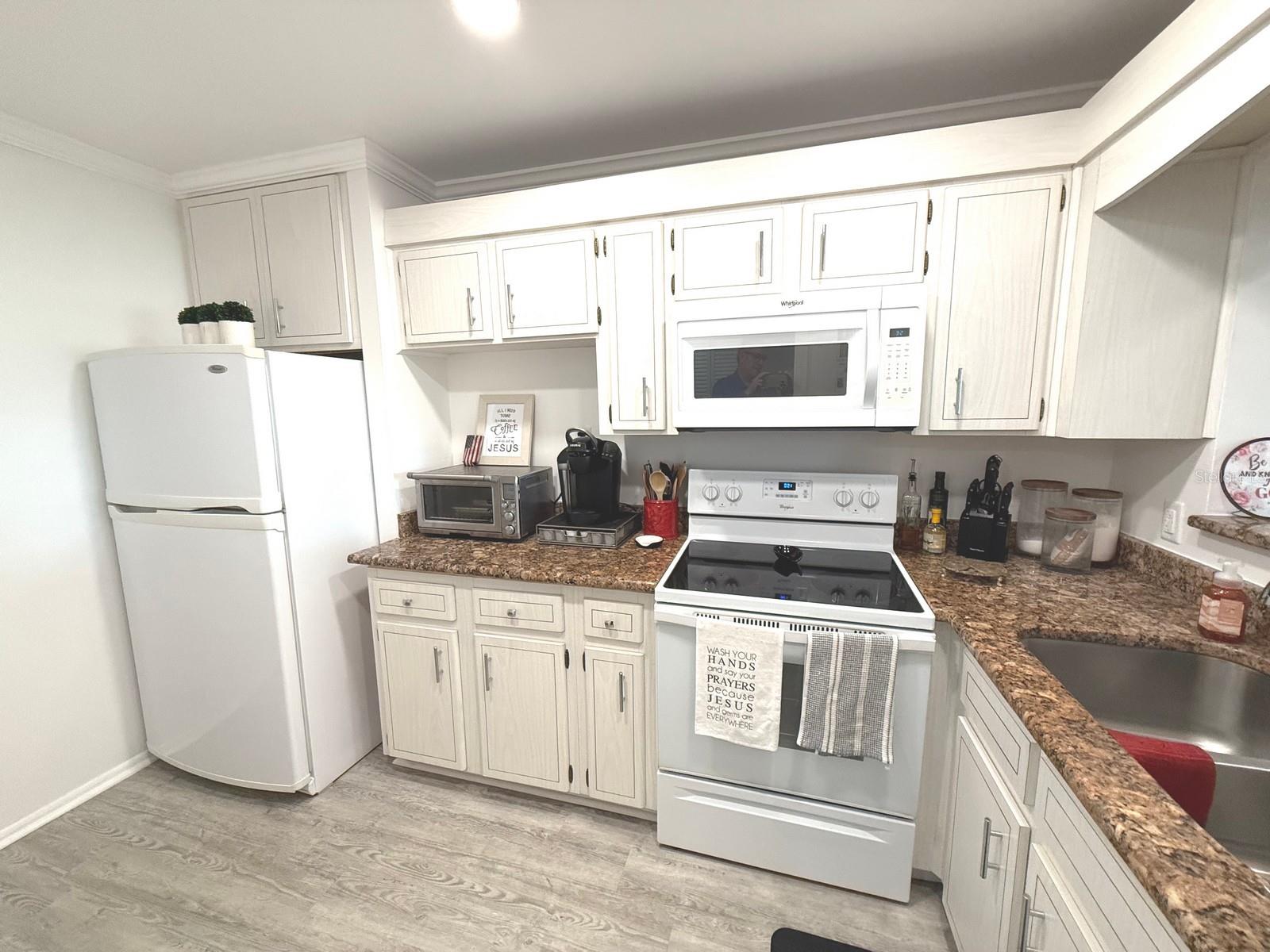 100 BLUFF VIEW DR #317A — photo 22