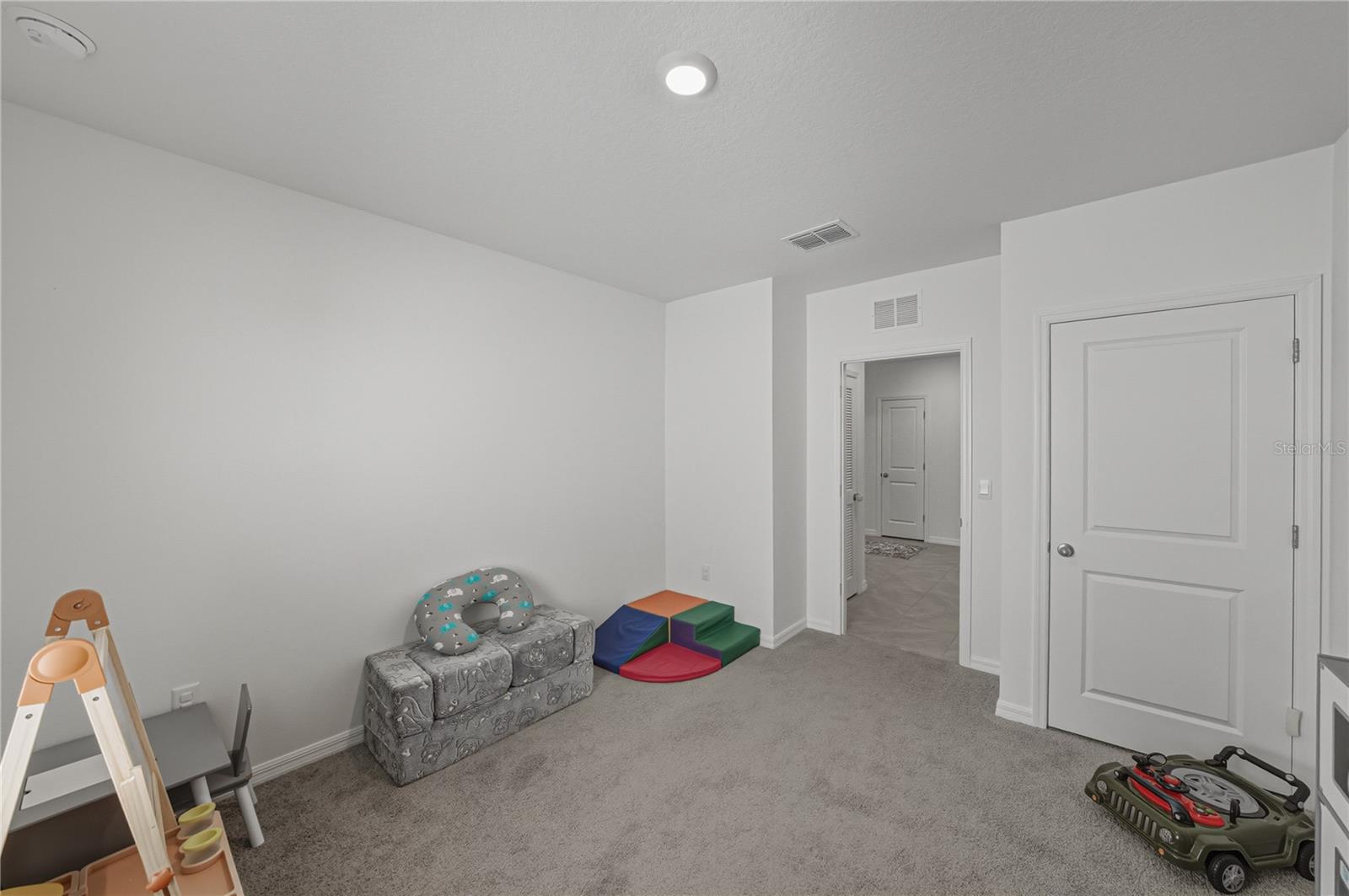 2741 GARDINER LN — photo 24