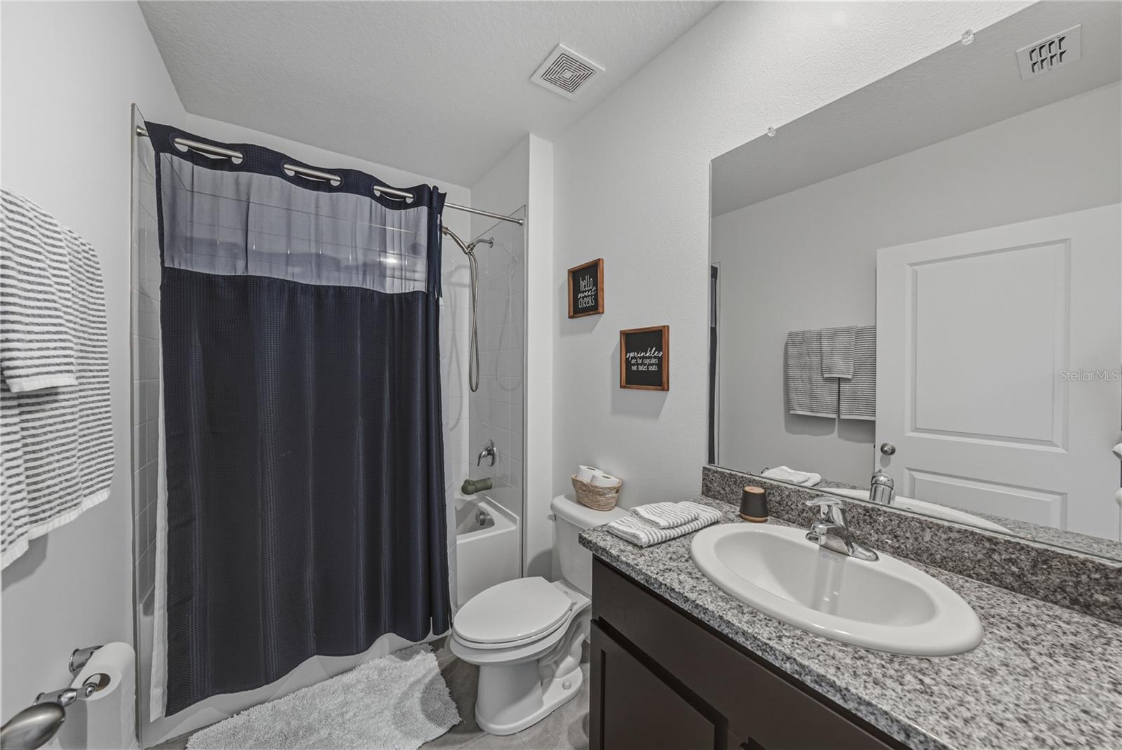 2741 GARDINER LN — photo 27