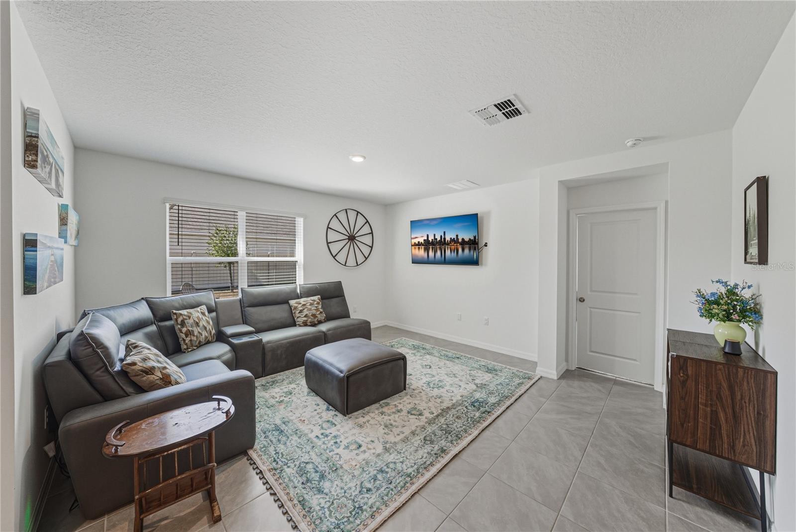 2741 GARDINER LN — photo 8