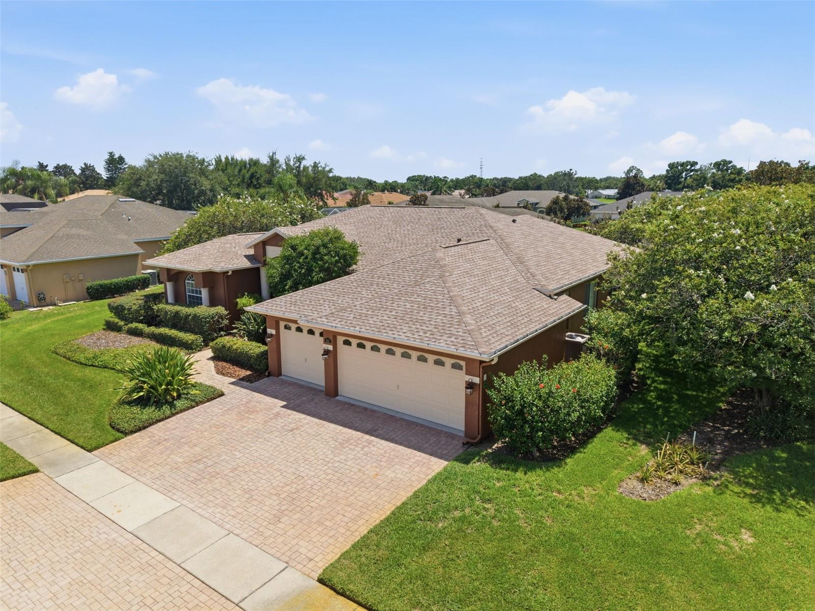 915 VISTA VERDE LN — photo 32