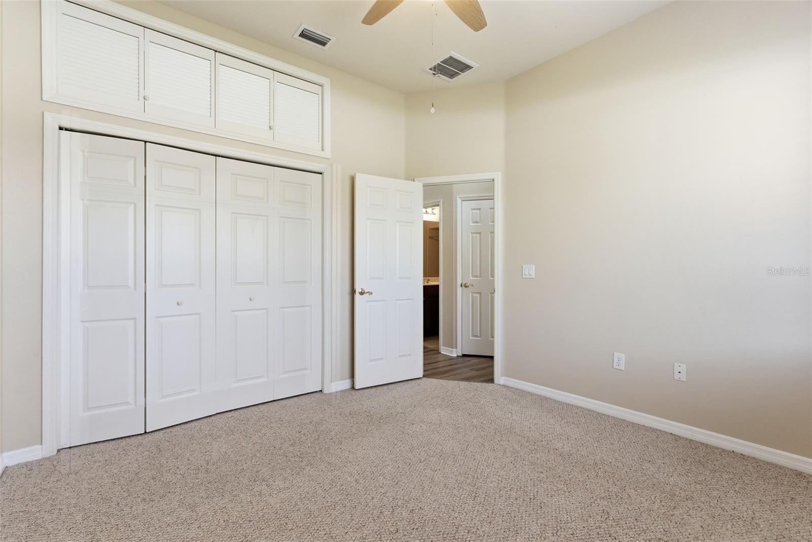 915 VISTA VERDE LN — photo 26