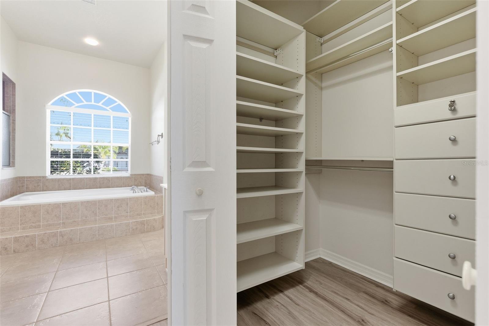 915 VISTA VERDE LN — photo 21