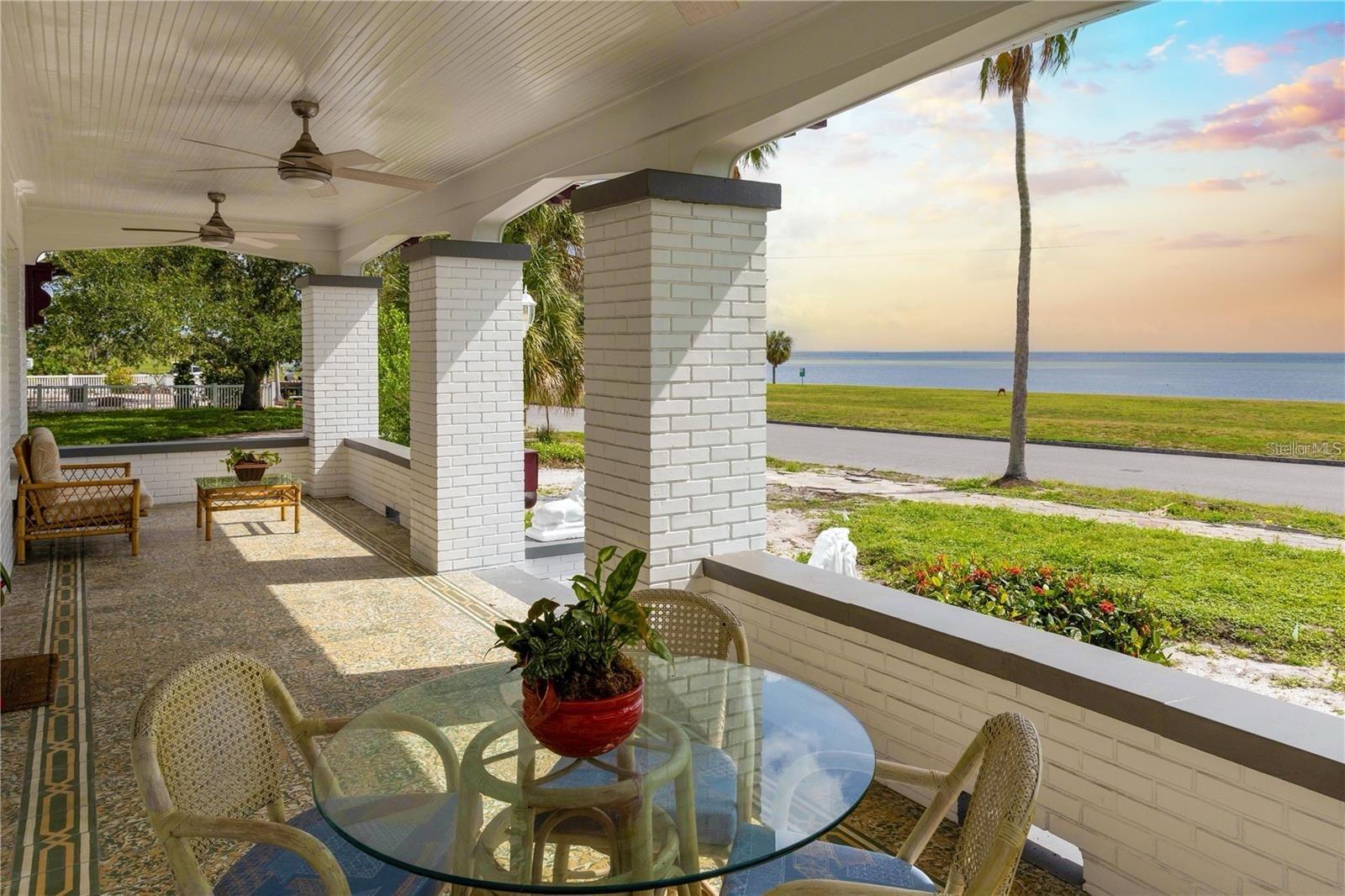 2041 BEACH DR SE — photo 3