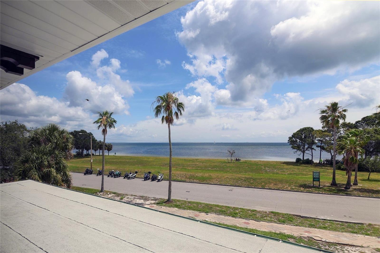 2041 BEACH DR SE — photo 26
