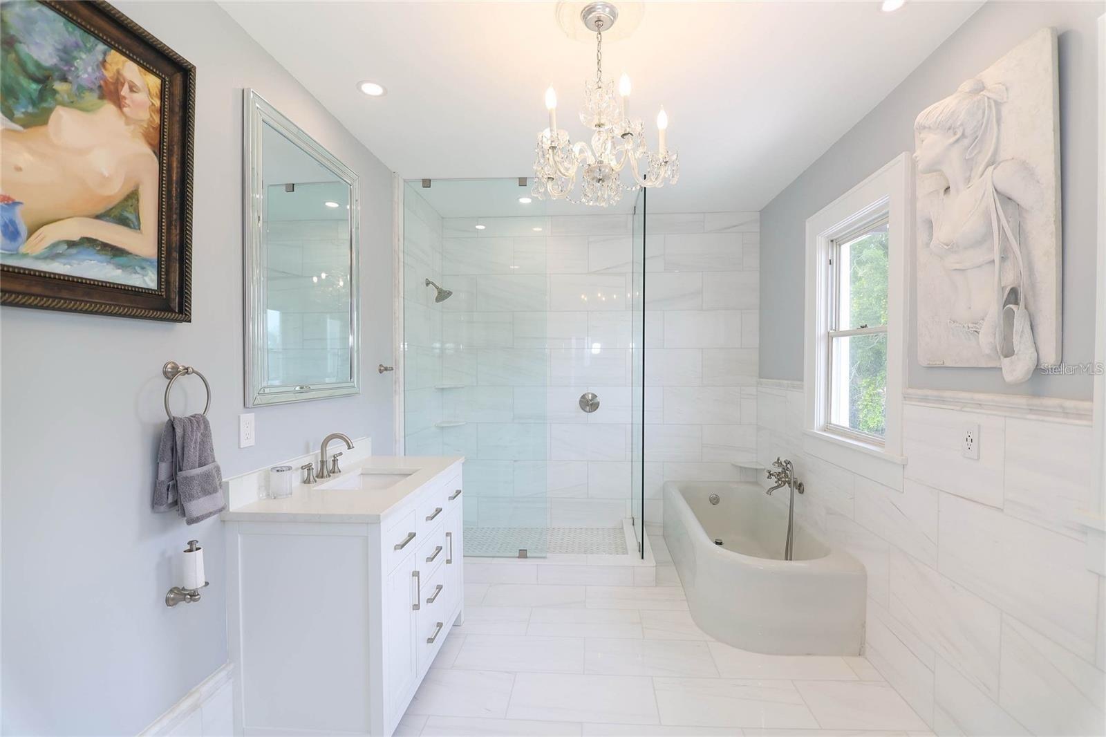 2041 BEACH DR SE — photo 27