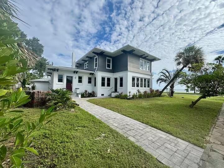 2041 BEACH DR SE — photo 8