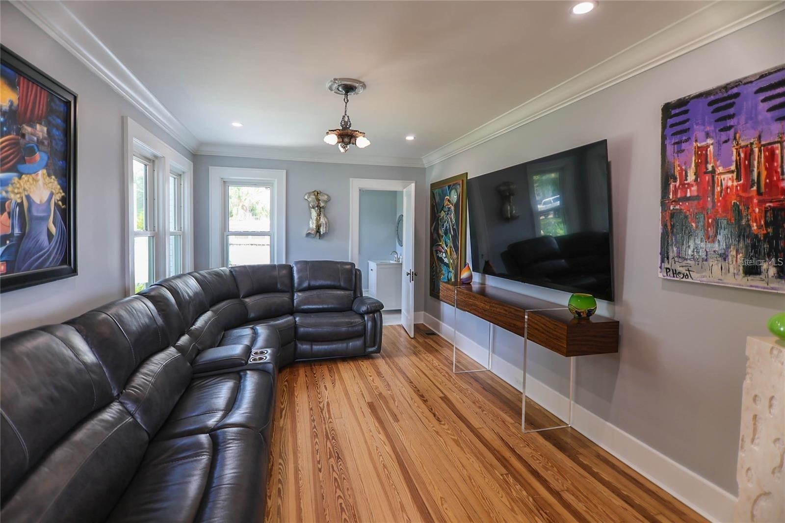 2041 BEACH DR SE — photo 20