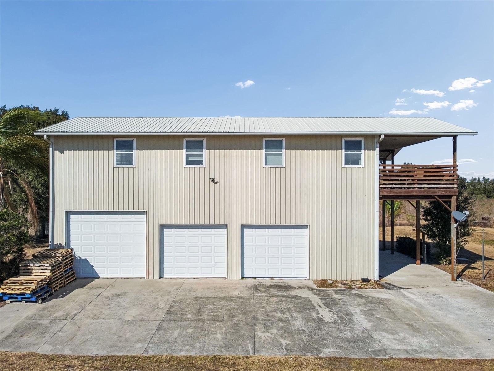 4026 MCINTOSH ESTATES LN — photo 2