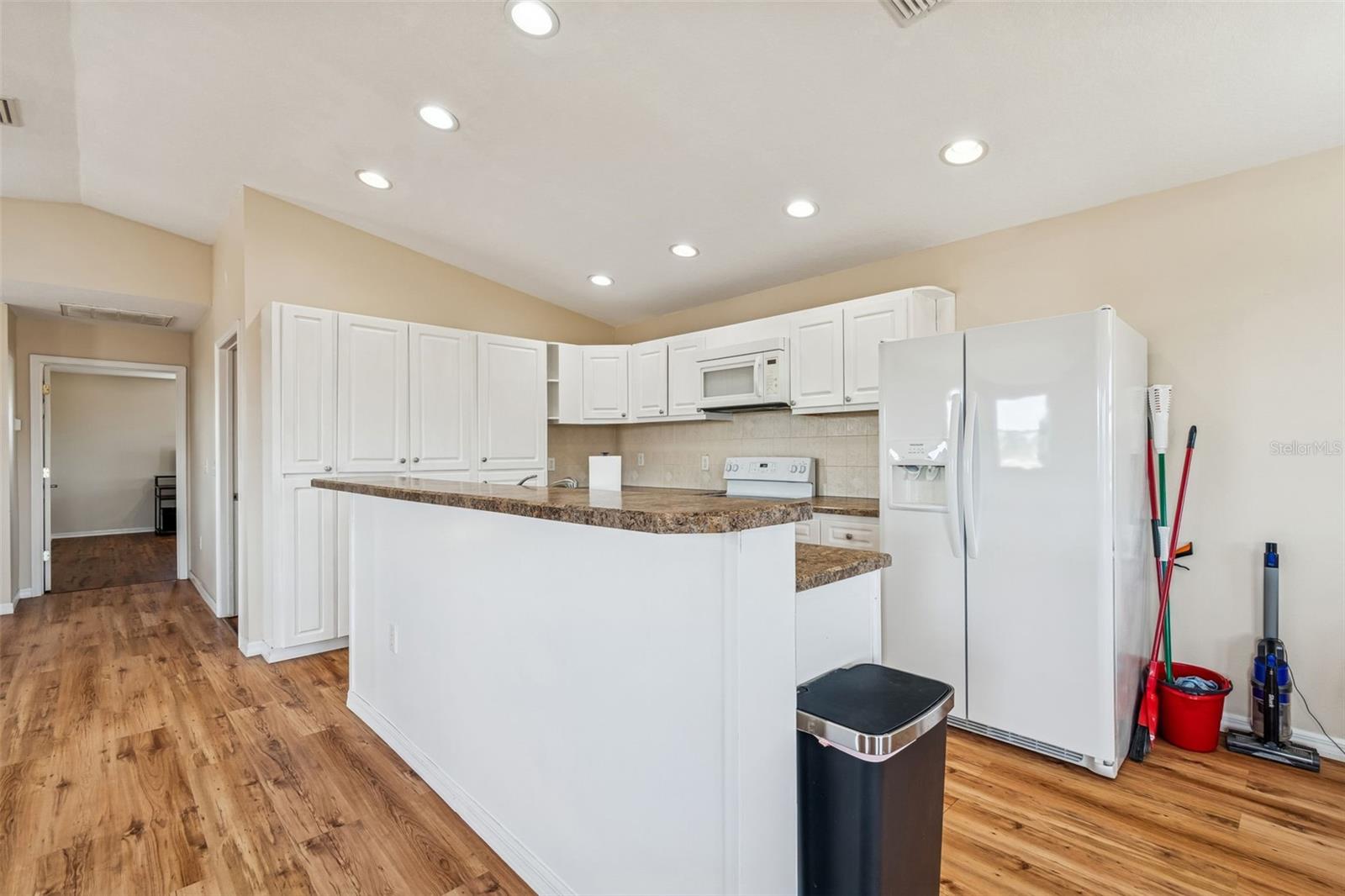 4026 MCINTOSH ESTATES LN — photo 20