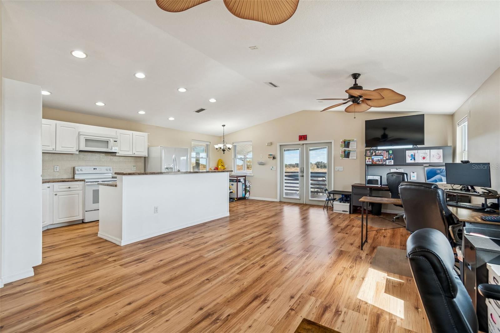 4026 MCINTOSH ESTATES LN — photo 28