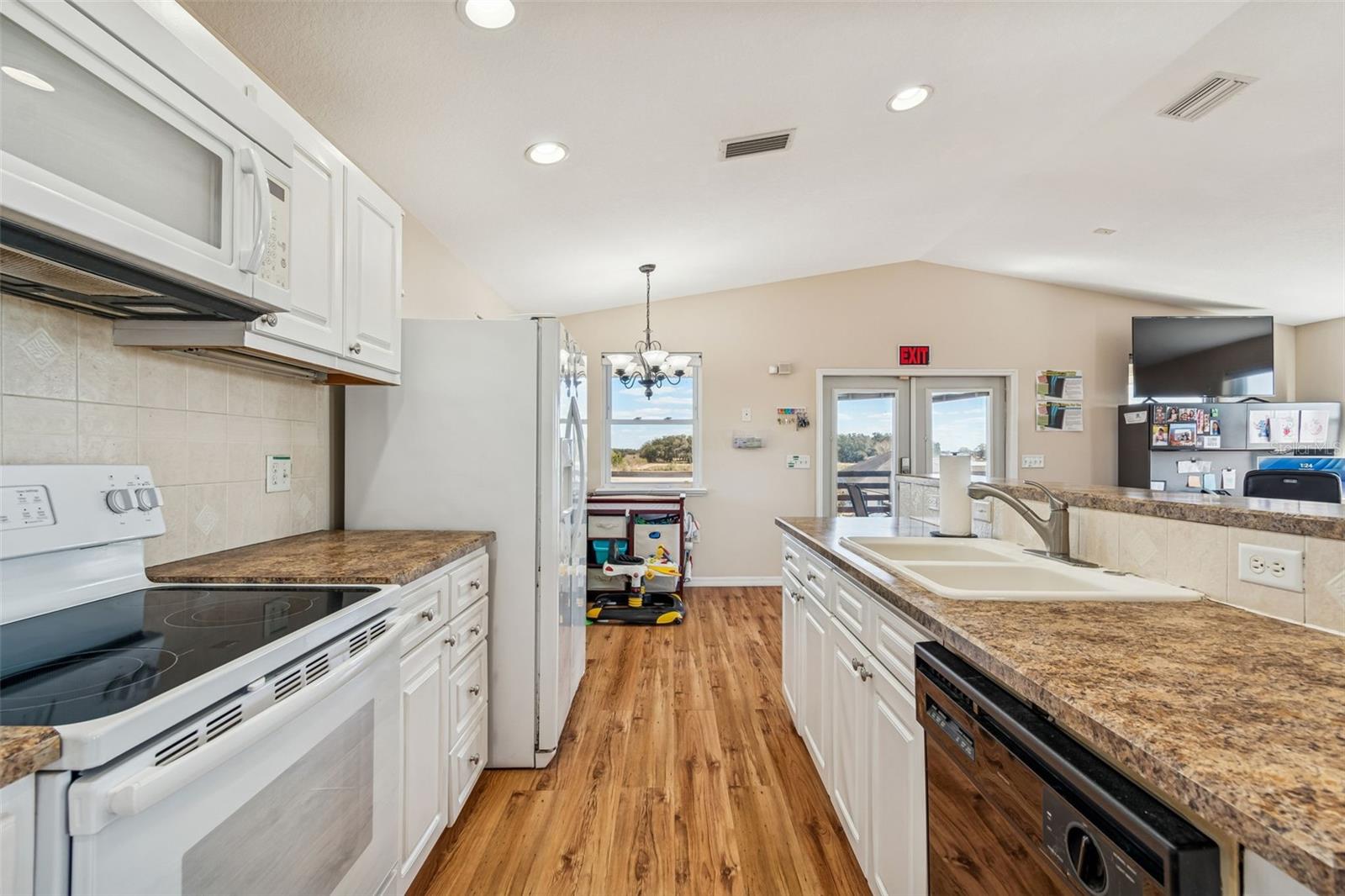 4026 MCINTOSH ESTATES LN — photo 23