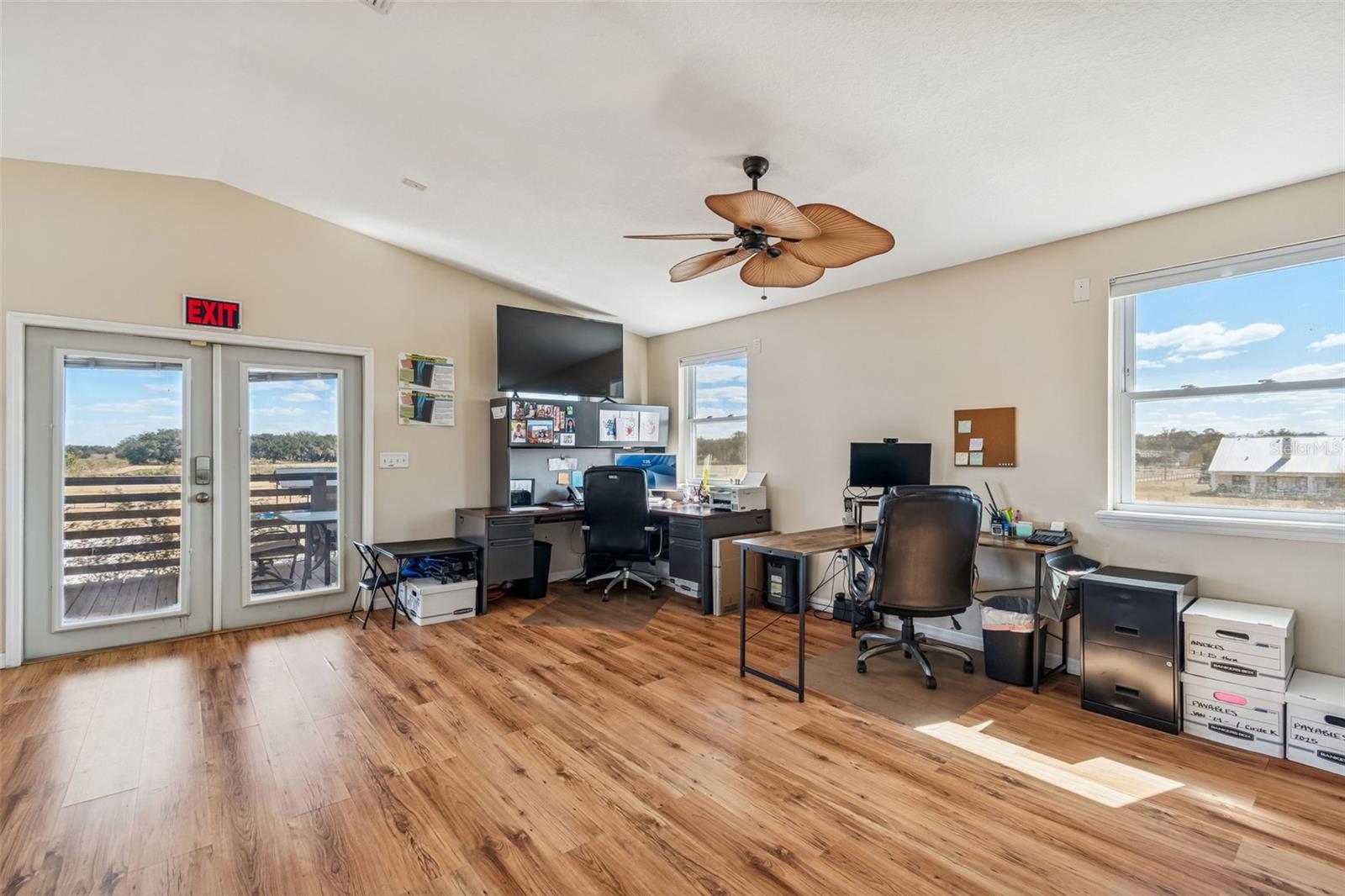 4026 MCINTOSH ESTATES LN — photo 45