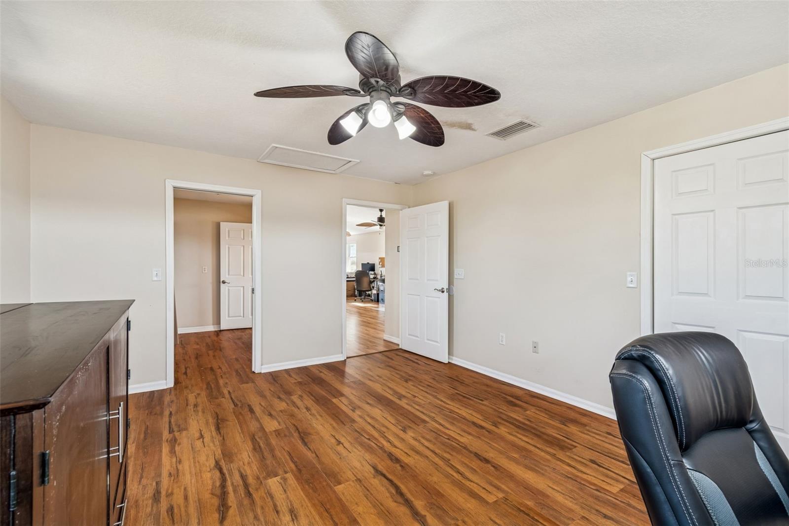 4026 MCINTOSH ESTATES LN — photo 43