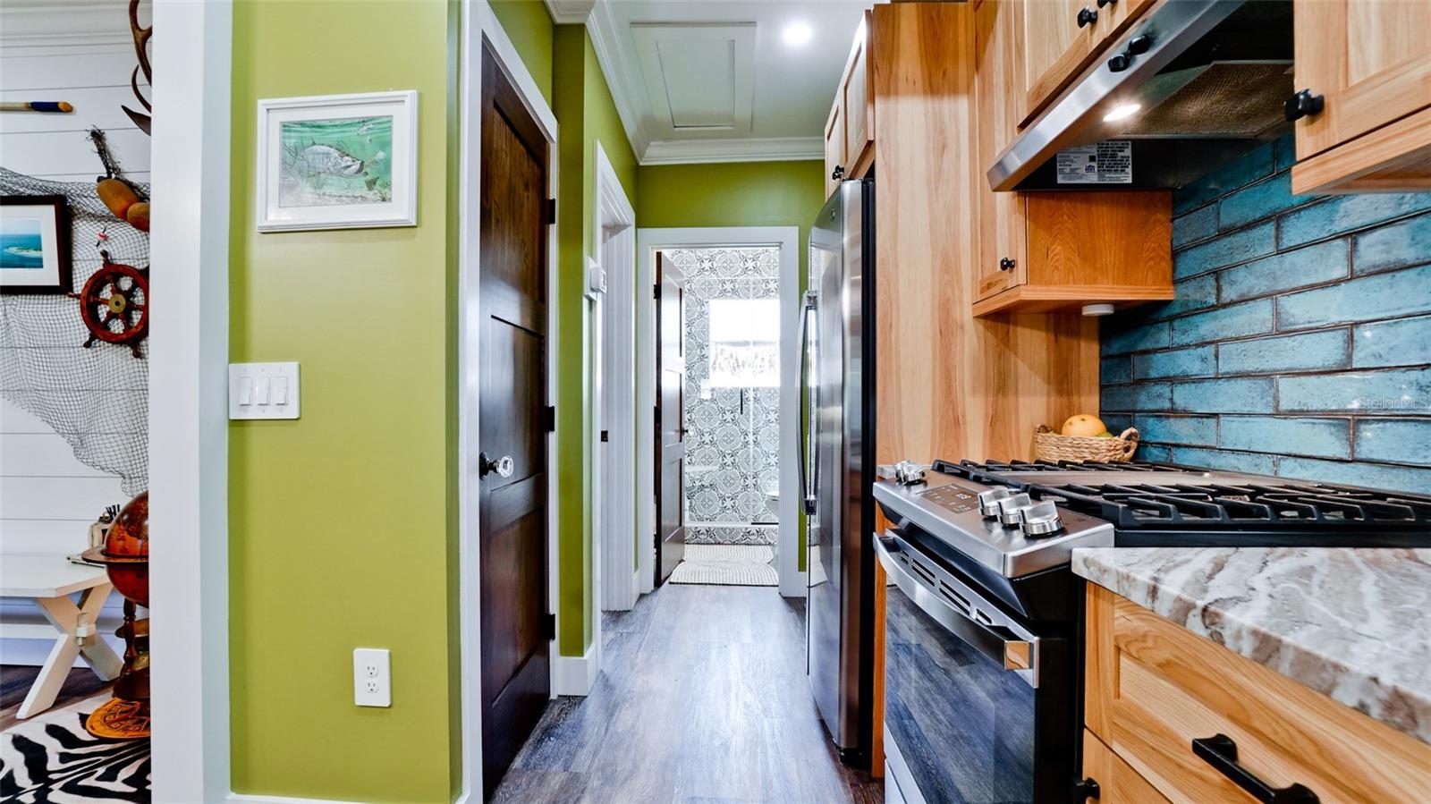 522 37TH ST W — photo 21