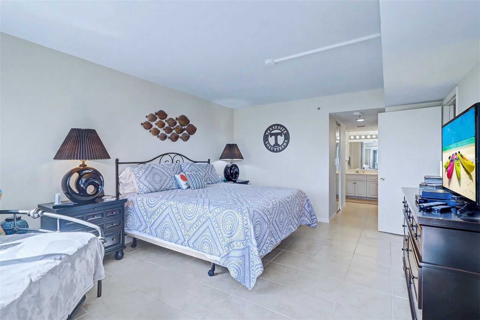 18400 GULF BLVD #1302 — photo 26