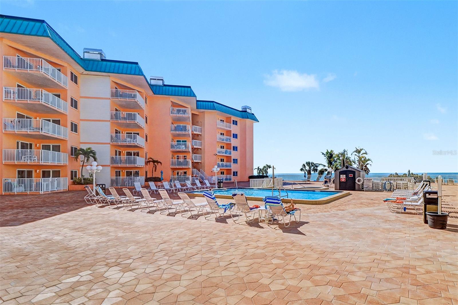 18400 GULF BLVD #1302 — photo 33
