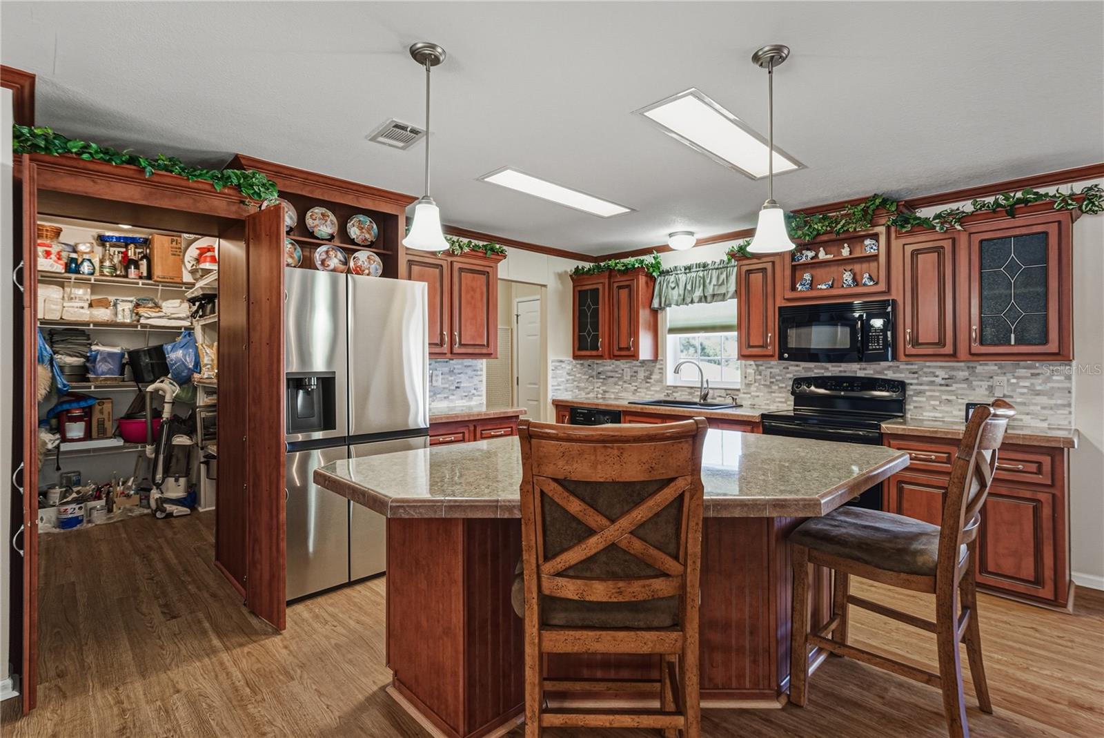 37519 COREY LEWIS AVE — photo 18
