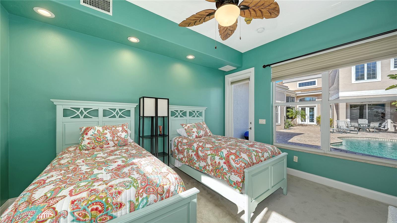 3548 FAIR OAKS LN — photo 35