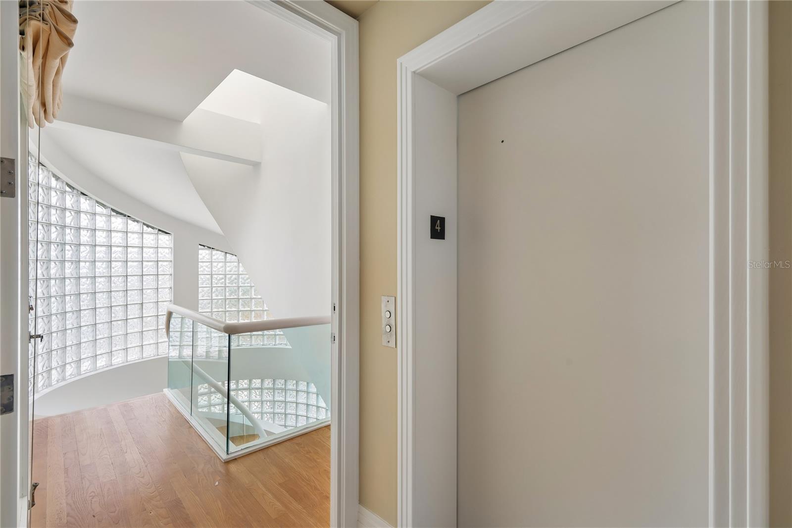 648 BEACH RD — photo 23