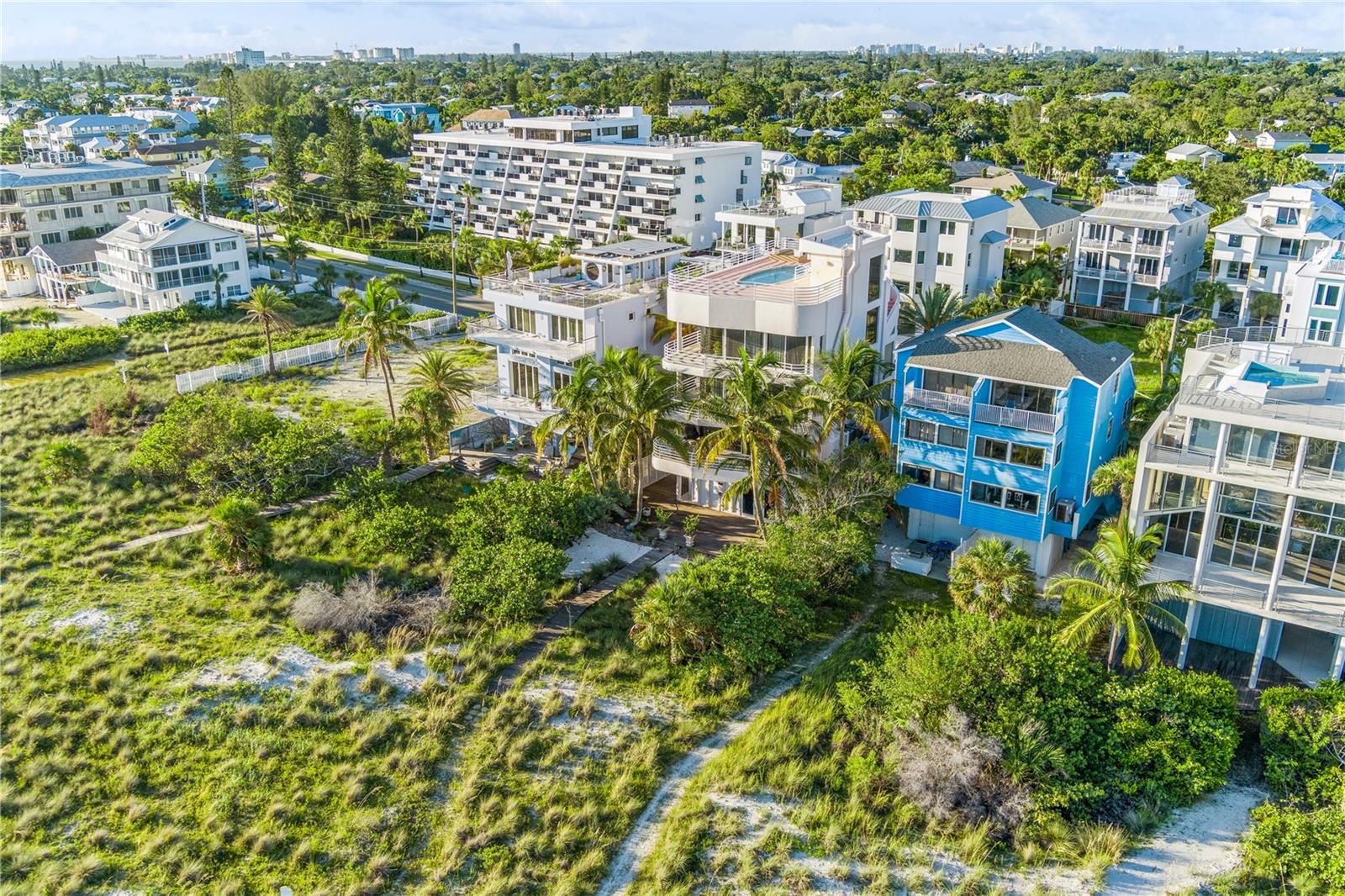 648 BEACH RD — photo 27