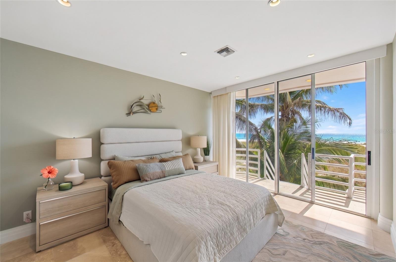 648 BEACH RD — photo 8