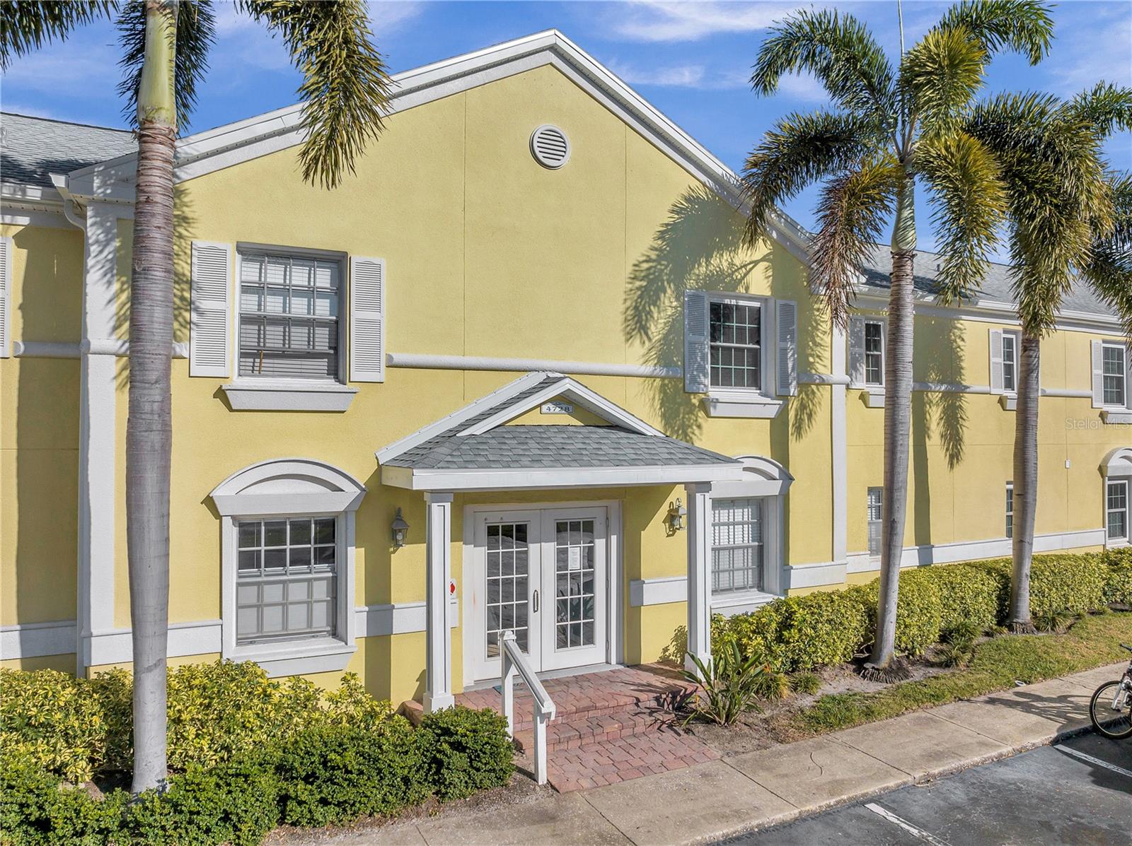 4728 BEACH DR SE #A — photo 2