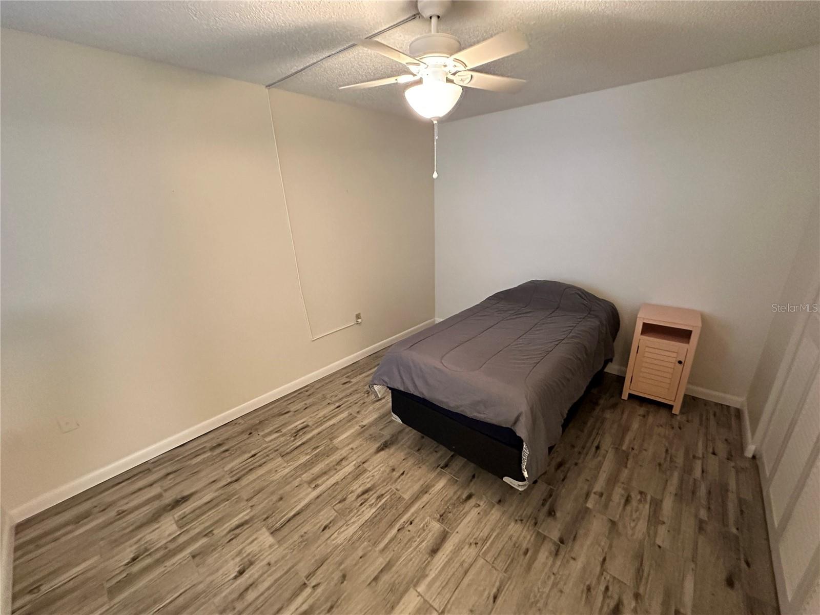 645 WOODLAWN DR — photo 17