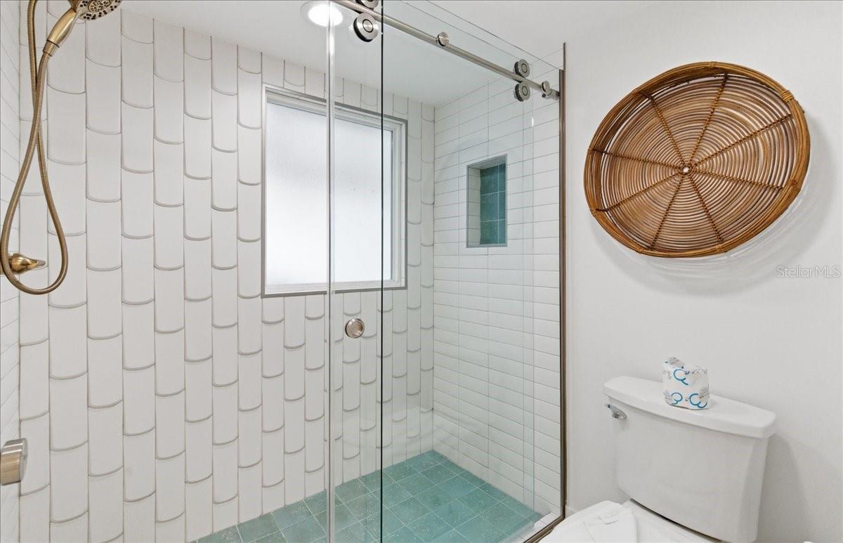 102 TUNA ST — photo 43