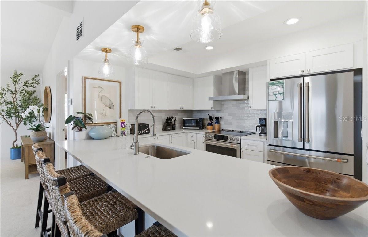 102 TUNA ST — photo 32