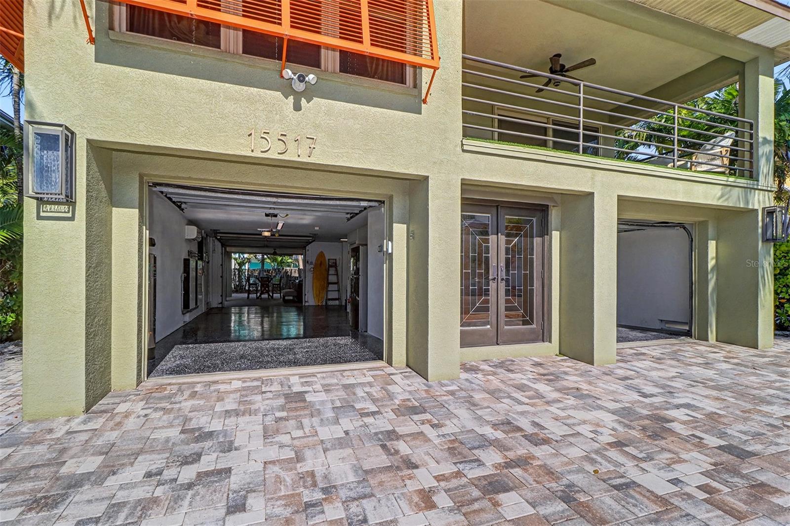 15517 GULF BLVD — photo 3