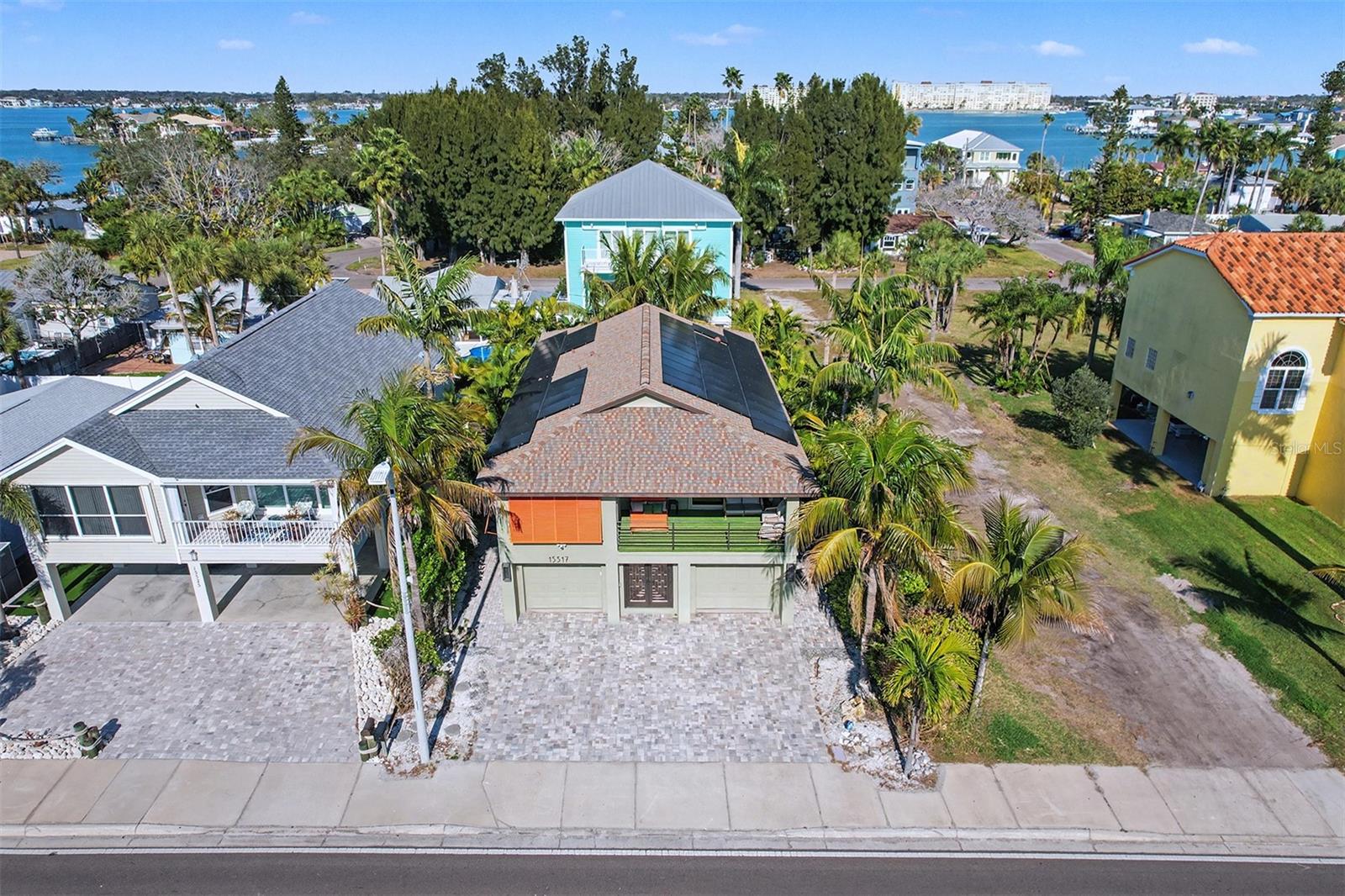 15517 GULF BLVD — photo 41