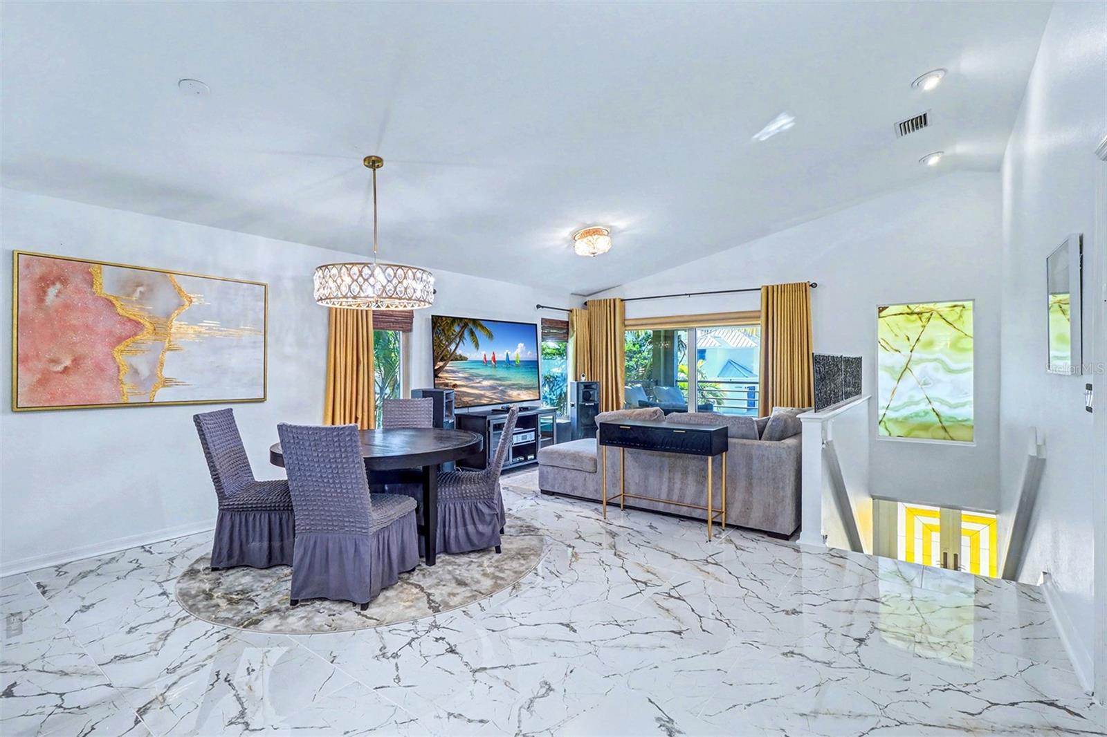 15517 GULF BLVD — photo 9