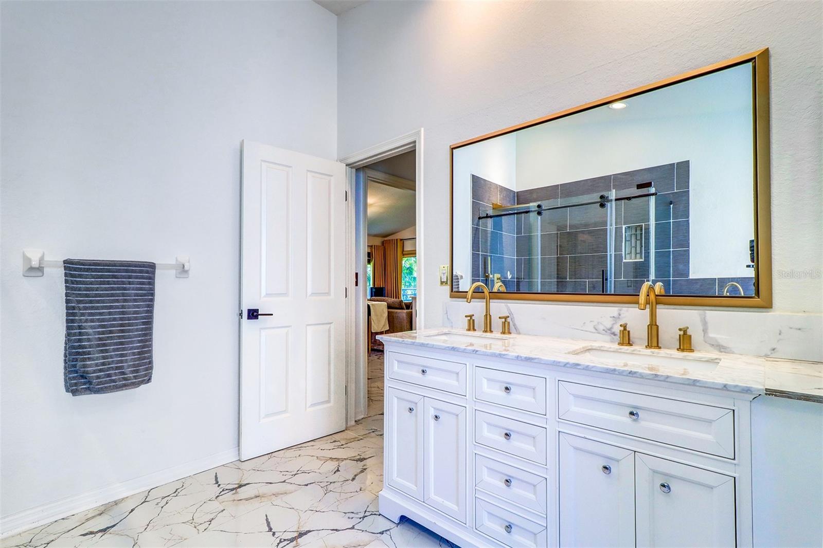 15517 GULF BLVD — photo 32