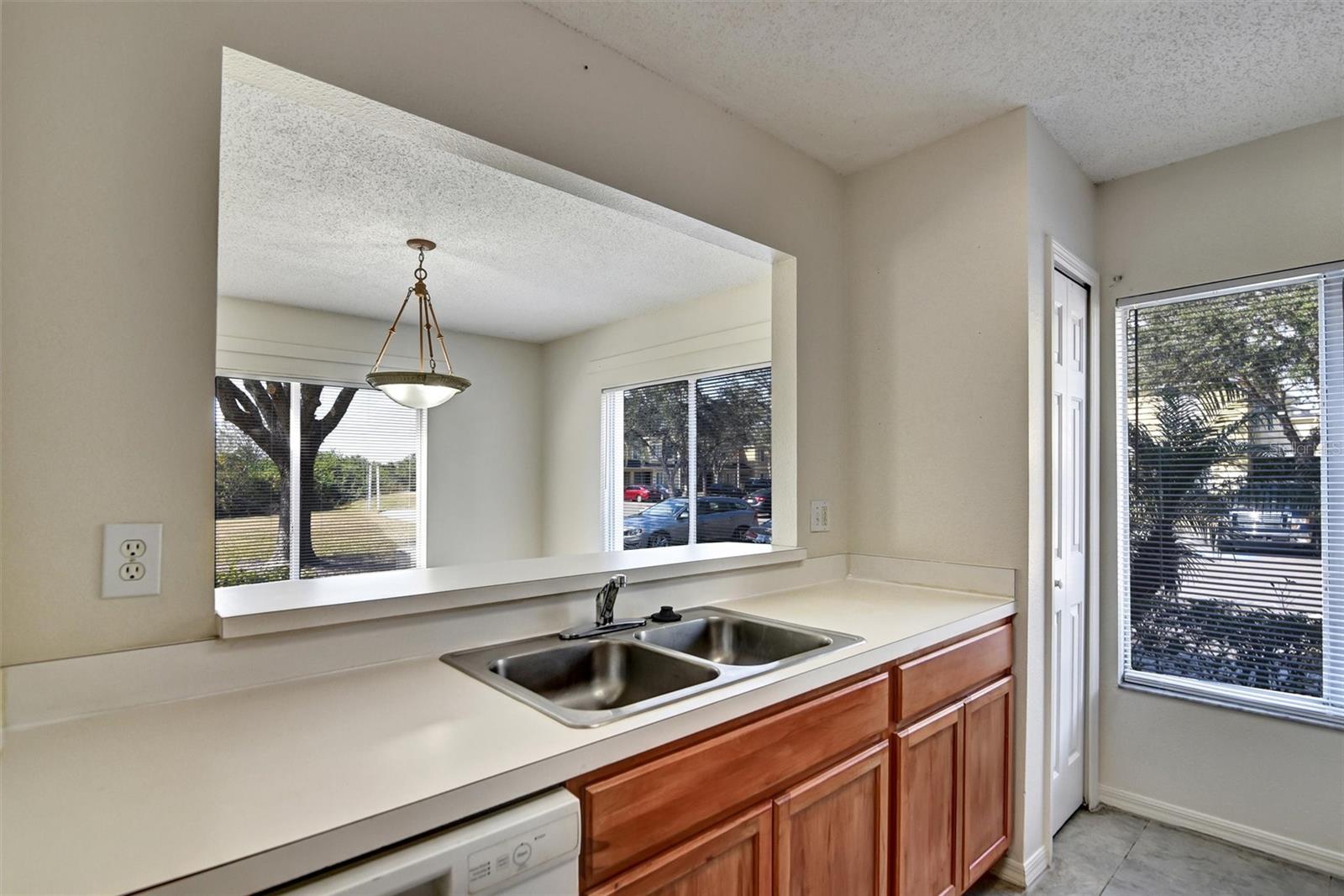 10805 KEYS GATE DR — photo 11