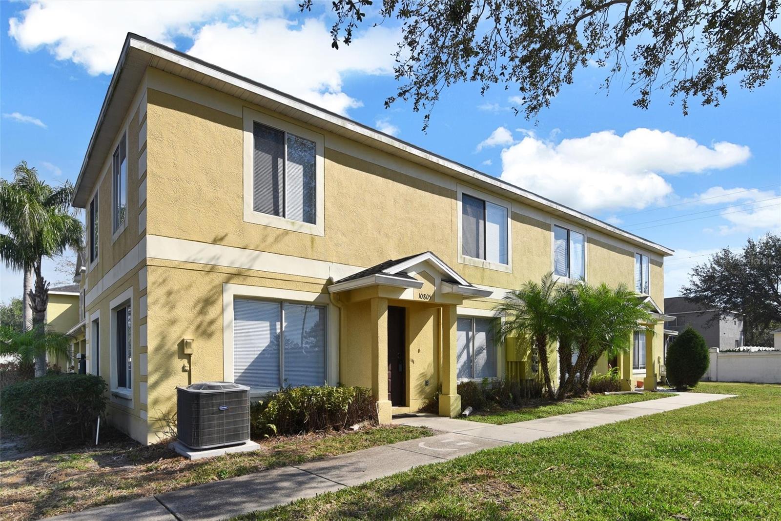 10805 KEYS GATE DR — photo 2