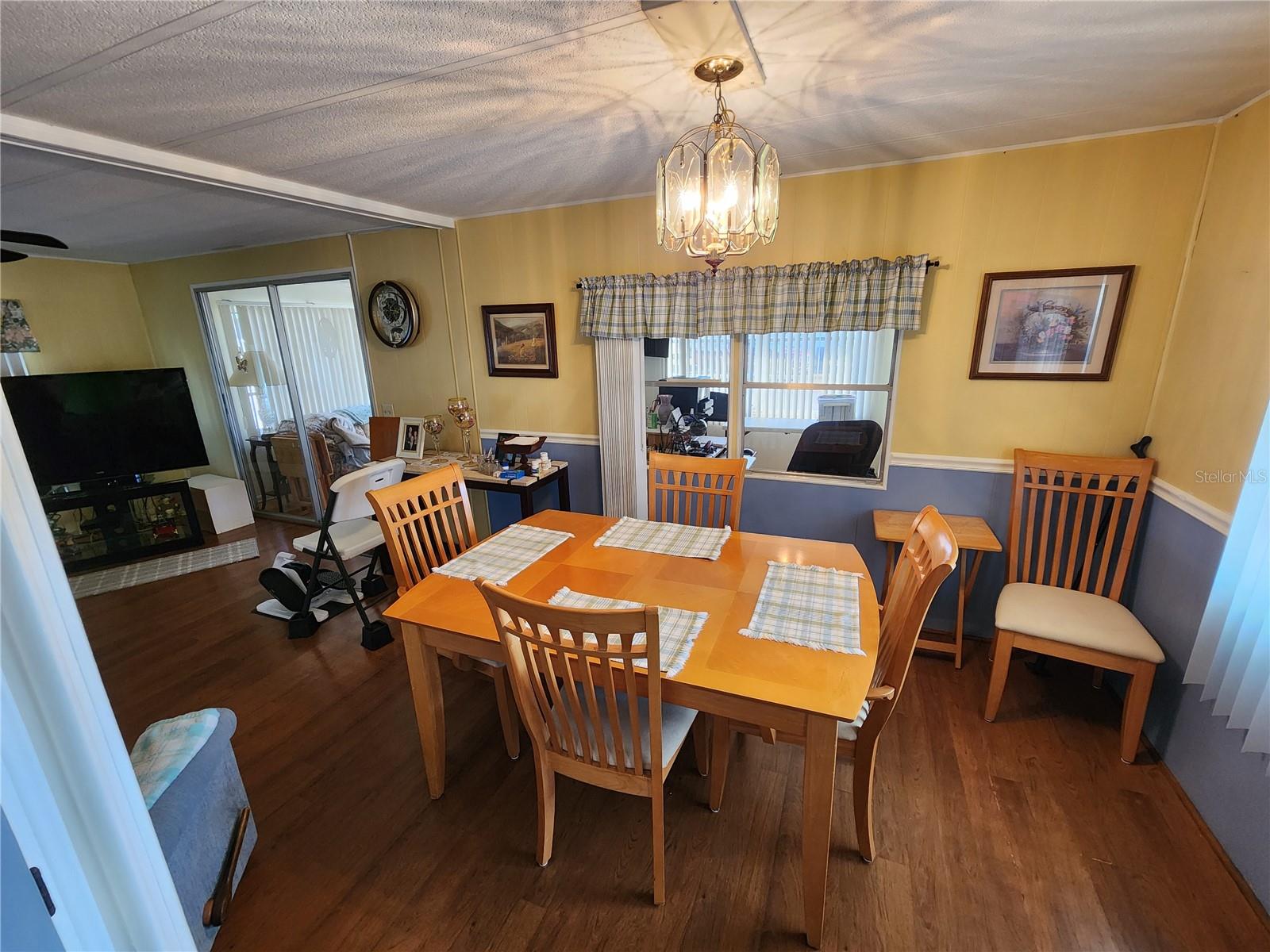 403 DUBLIN AVE — photo 11
