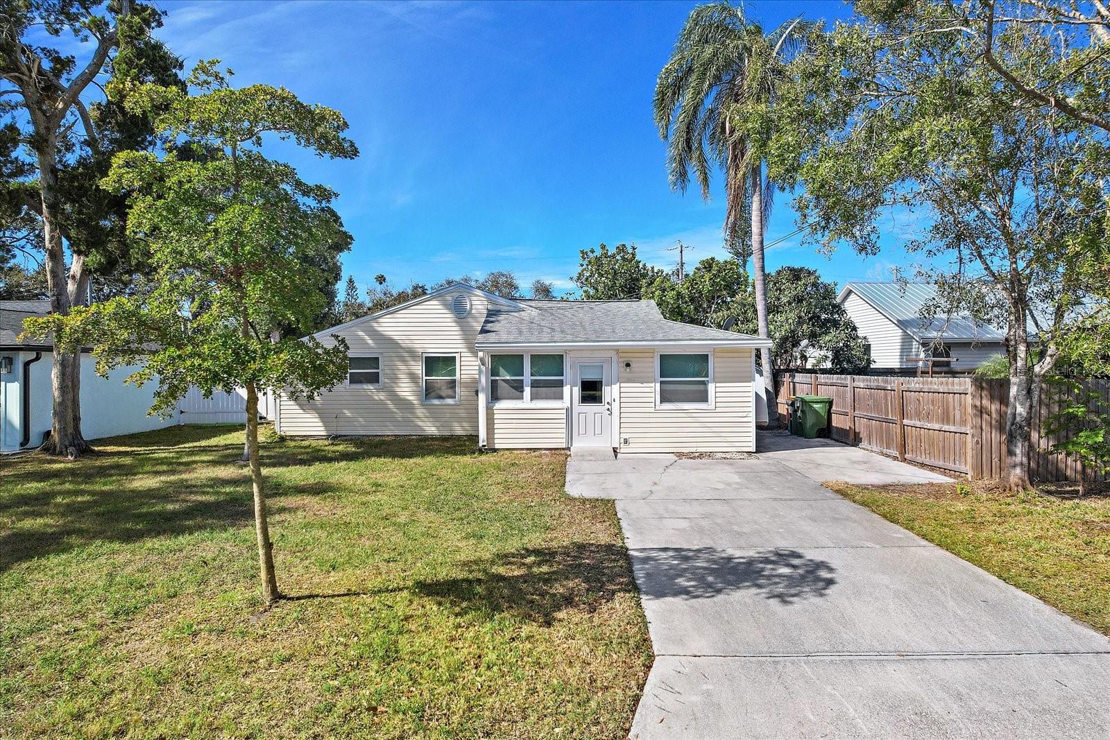 1220 S BRINK AVE — photo 3