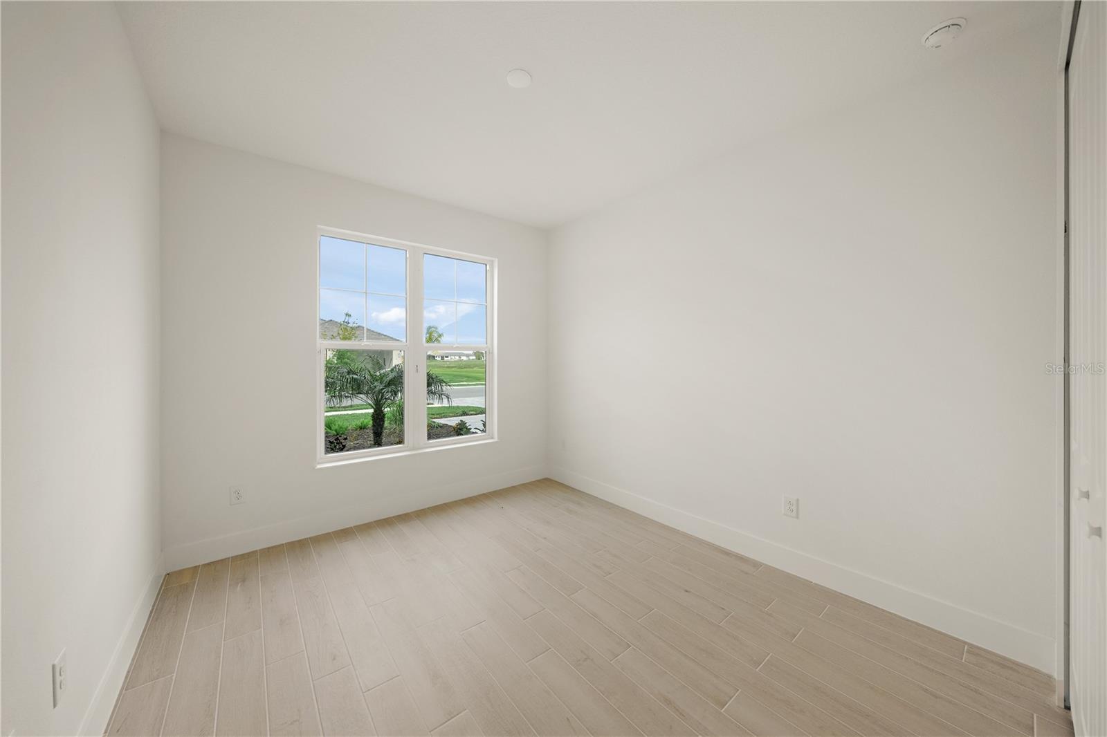 9533 LUNAR DOVE DR — photo 17