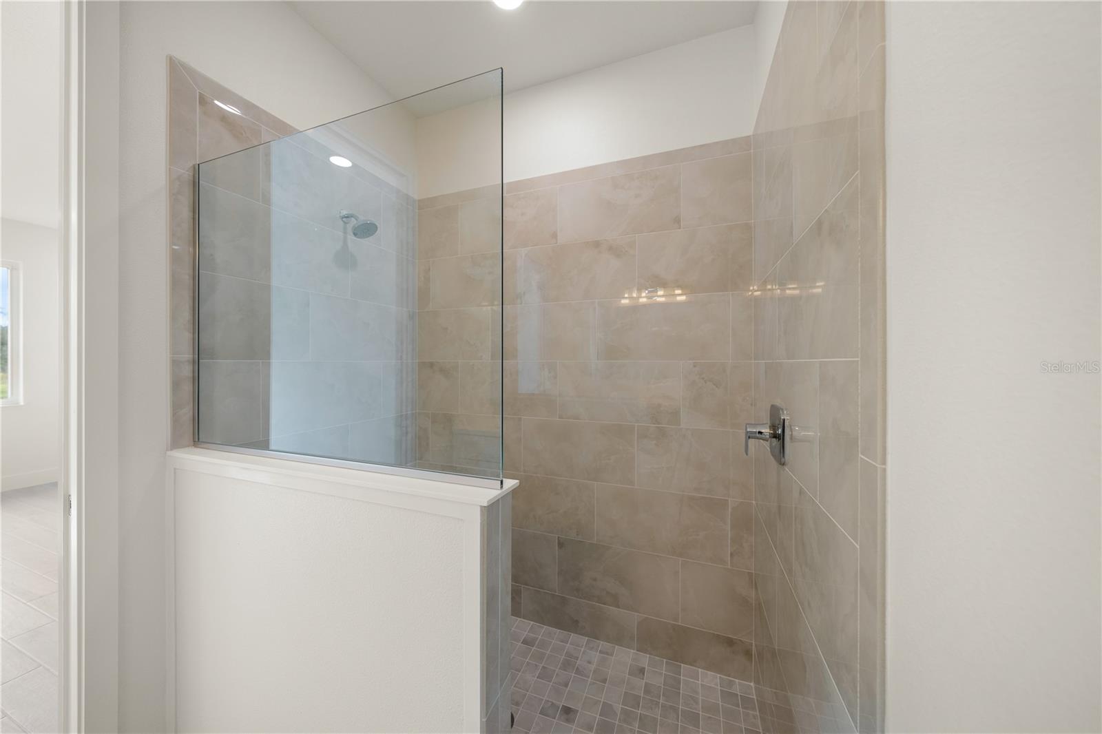 9533 LUNAR DOVE DR — photo 11