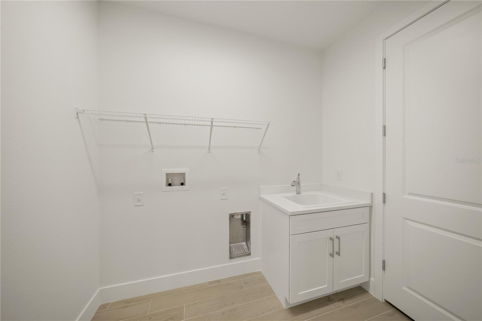 9533 LUNAR DOVE DR — photo 16