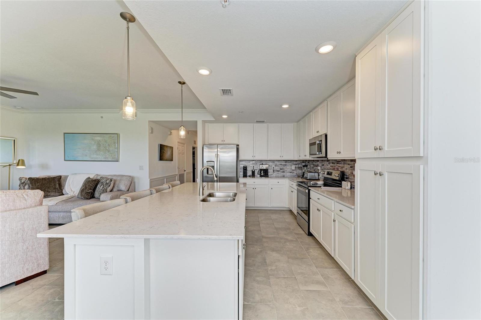 18114 GAWTHROP DR #306 — photo 16
