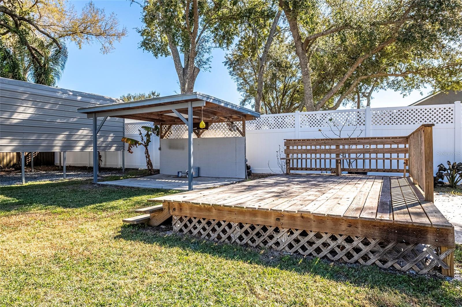 15912 ARMISTEAD LN — photo 45