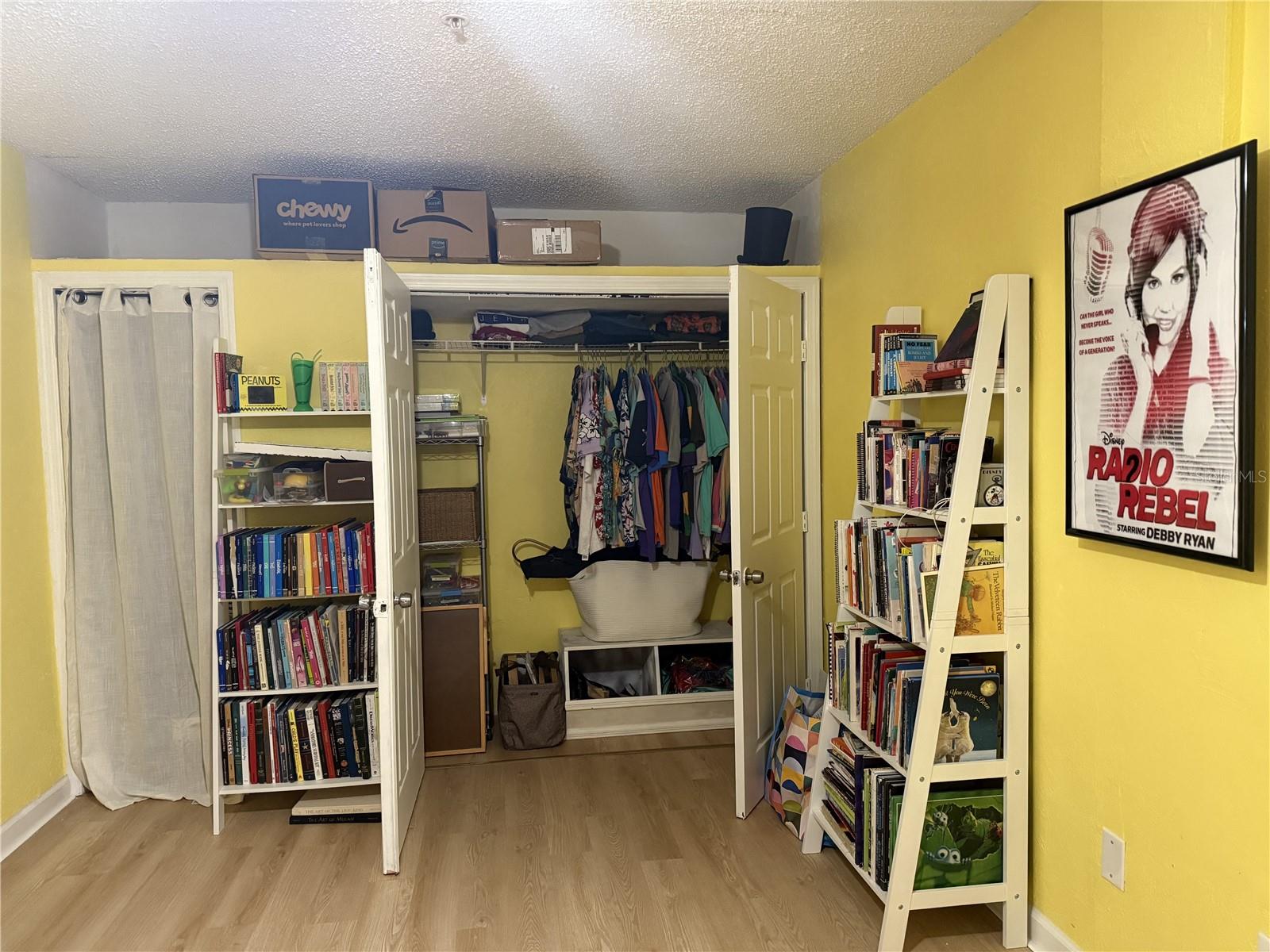 322 REGAL PARK DR — photo 21