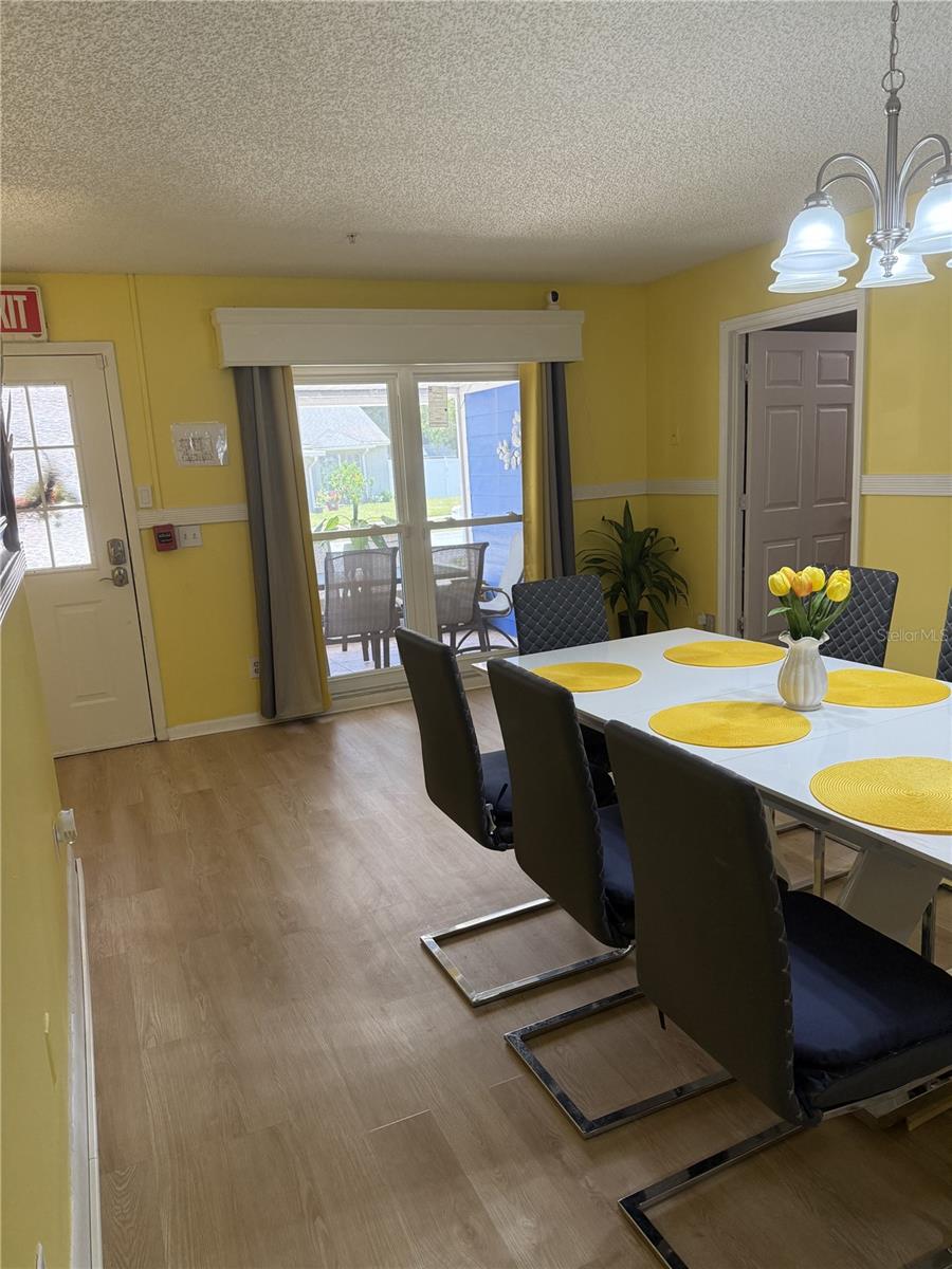 322 REGAL PARK DR — photo 3