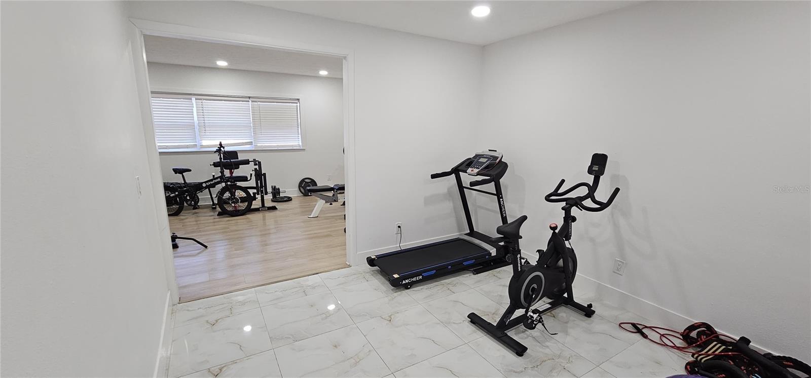 4520 GRAINARY AVE — photo 38